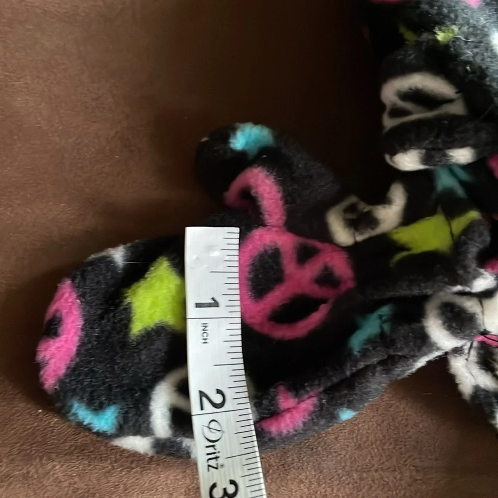 High Desert Gear Kids Star Peace Sign Hat with Ears and Mittens Fleece Set NWT